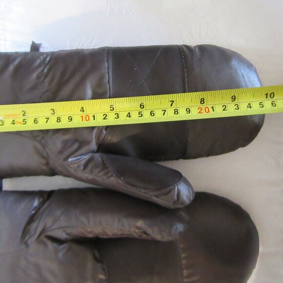 Nylon Material  Mitts - Picture 5 of 8